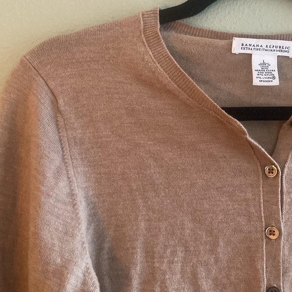 Banana Republic Italian Merino cardigan - women’s large - Picture 6 of 7